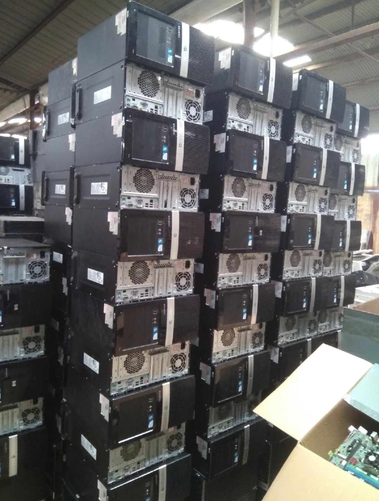 東莞閑置電腦回收,這家公司如何快速響應(yīng)?(圖3) 東莞閑置電腦回收,這家公司如何快速響應(yīng)?(圖3)