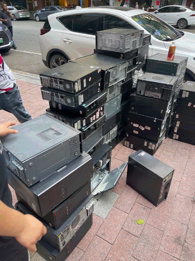 深圳二手電腦回收:專業(yè)公司的無憂服務(wù)(圖1) 深圳二手電腦回收:專業(yè)公司的無憂服務(wù)(圖1)