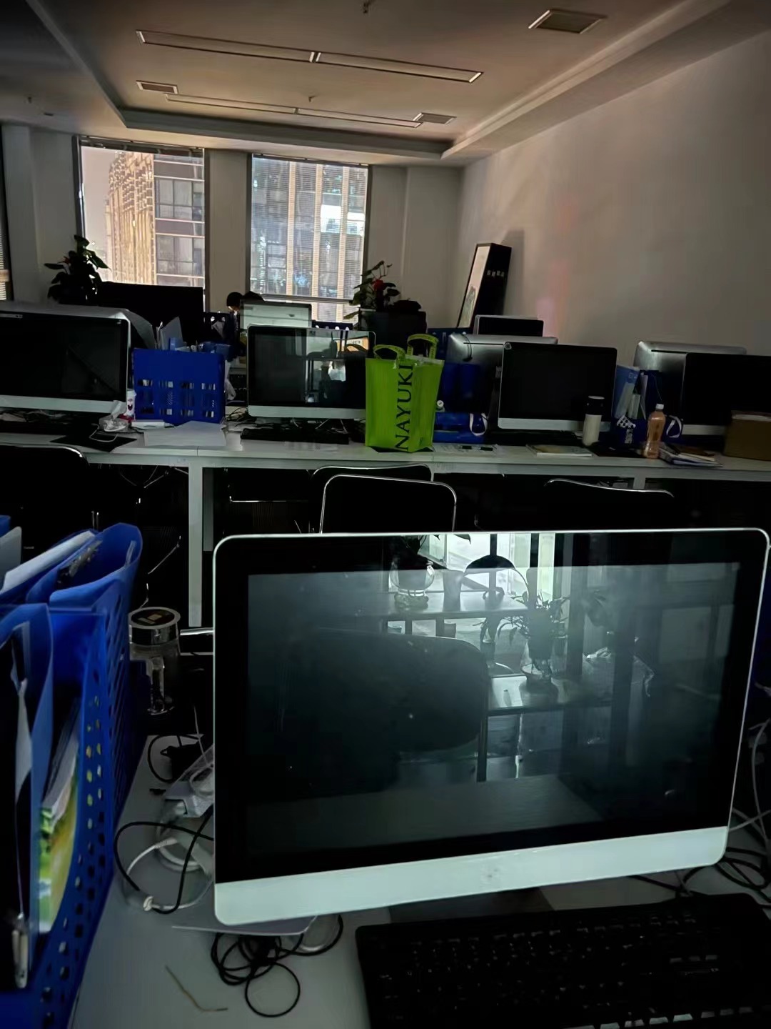 東莞電腦顯示器回收,這家公司服務(wù)好嗎?(圖4) 東莞電腦顯示器回收,這家公司服務(wù)好嗎?(圖4)