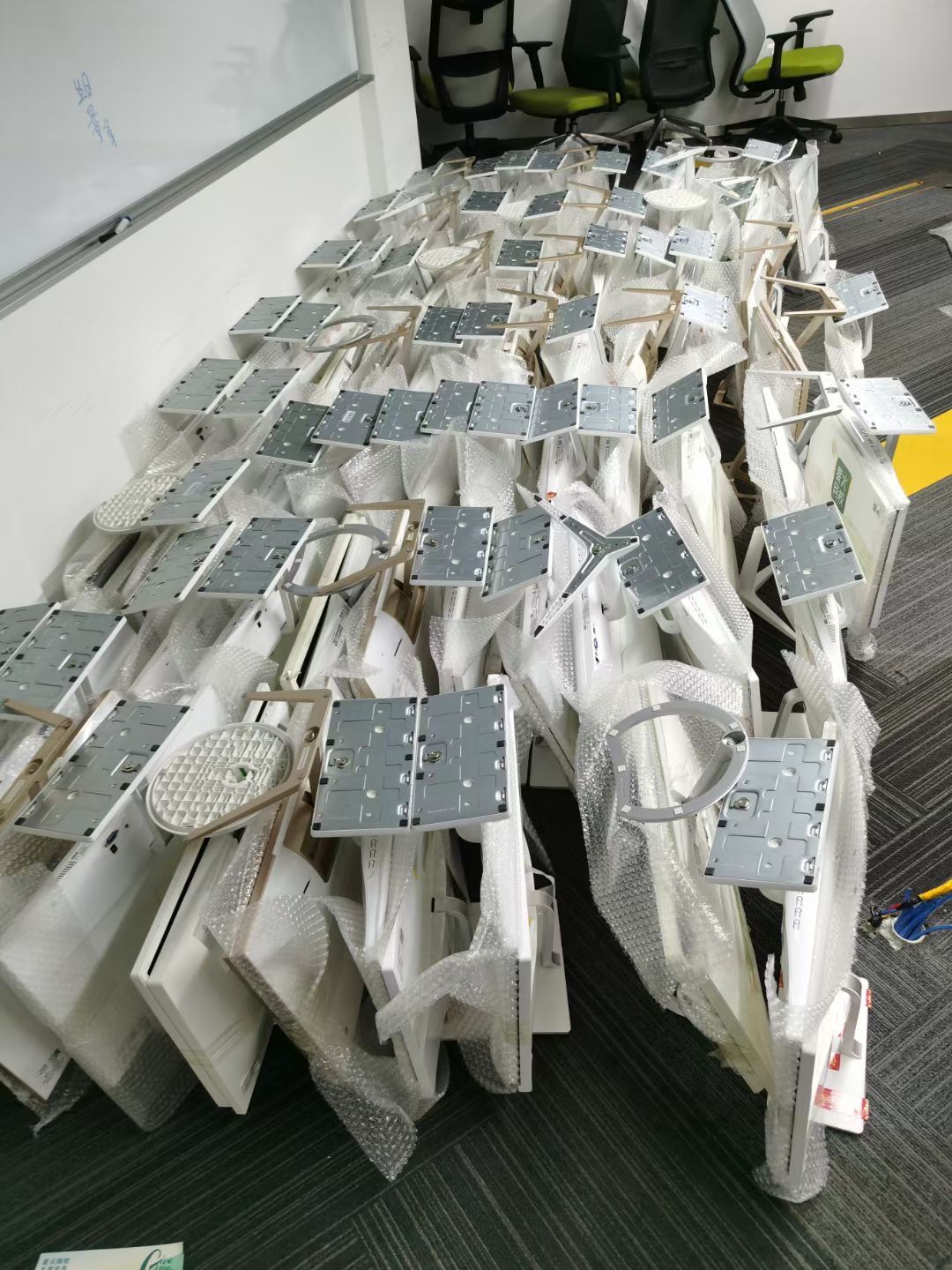 深圳電腦回收,當天上門超厲害啦(圖2) 深圳電腦回收,當天上門超厲害啦(圖2)