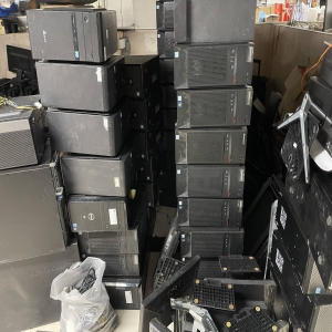 深圳回收辦公顯示器，投影儀設備也回收